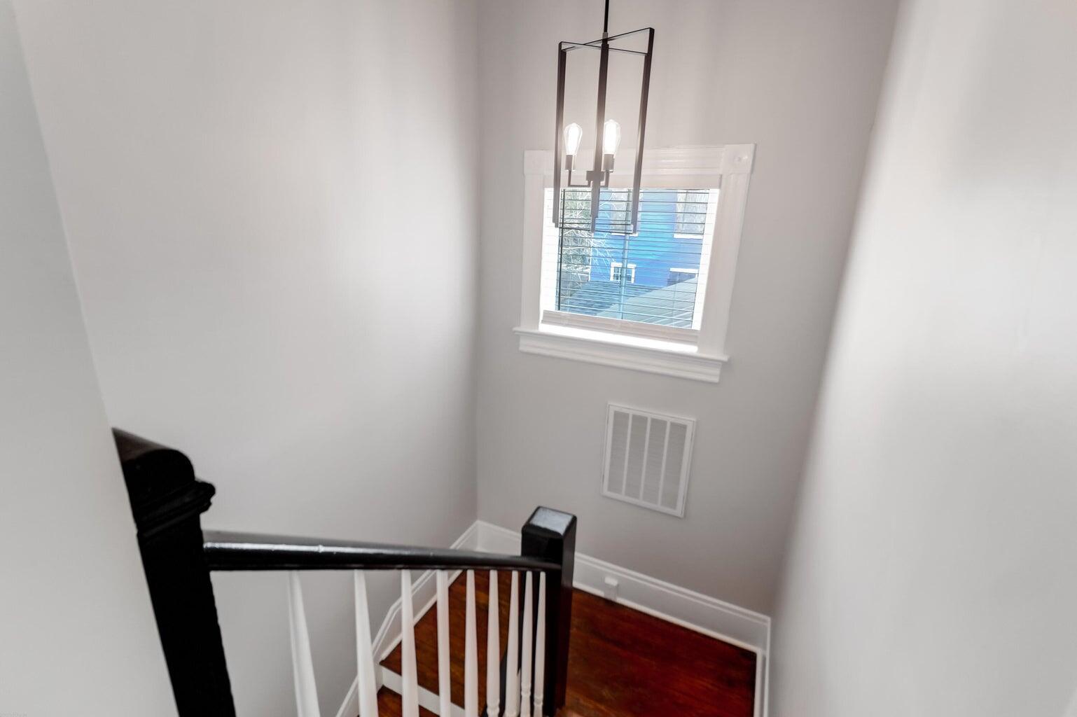 167 Fishburne Street Charleston, SC 29403 - Photo 15 of 47 15