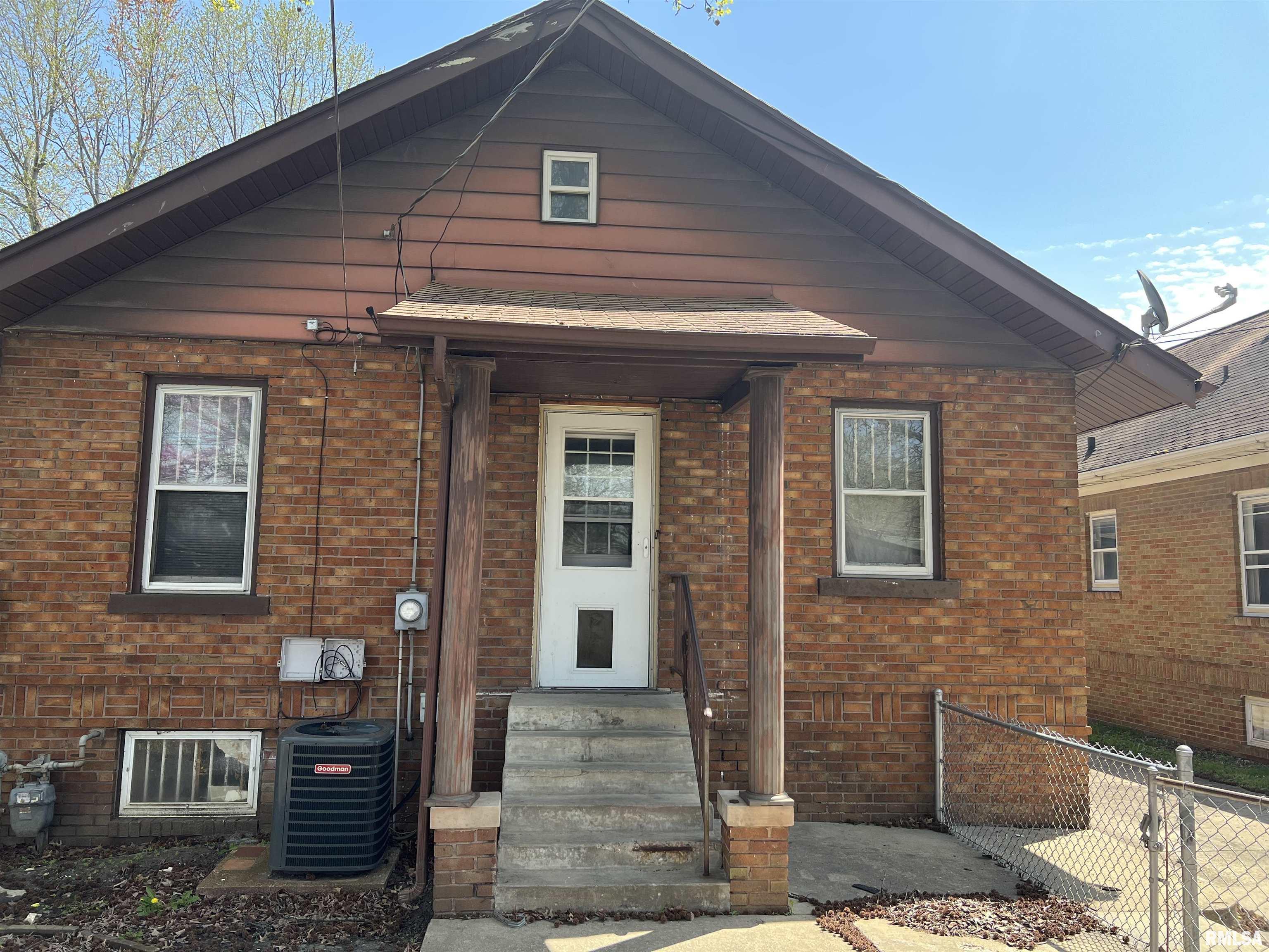 2409 South 6th Street Springfield, IL 62703 - Photo 3 of 3