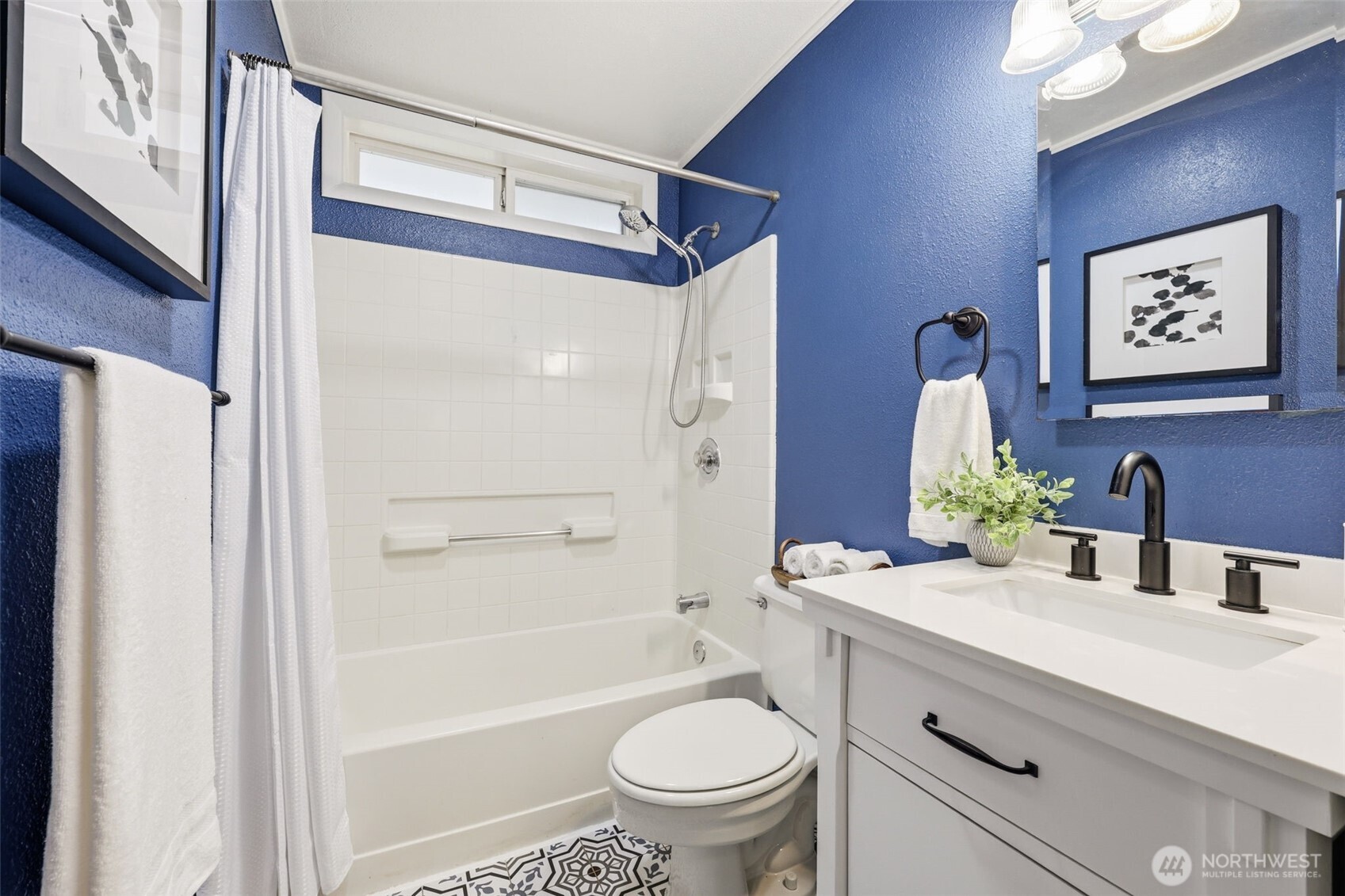 6005 21st Avenue Southwest Seattle, WA 98106 - Photo 13 of 24