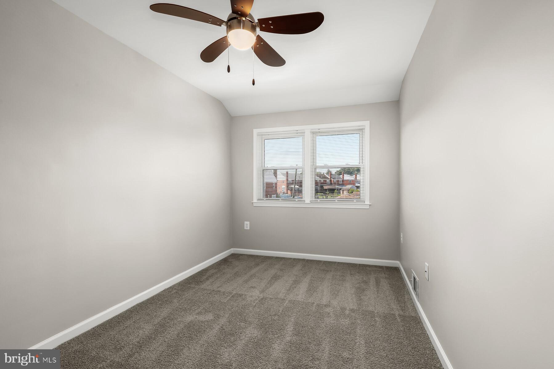 686 Middlesex Road Essex, MD 21221 - Photo 12 of 22