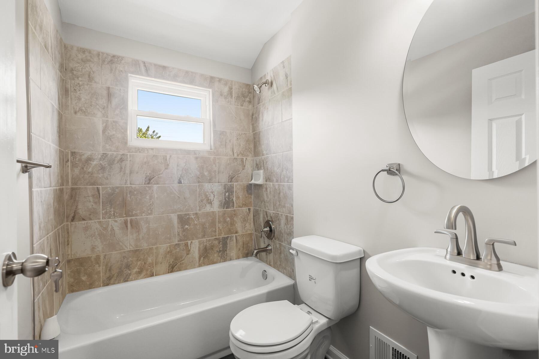 686 Middlesex Road Essex, MD 21221 - Photo 14 of 22