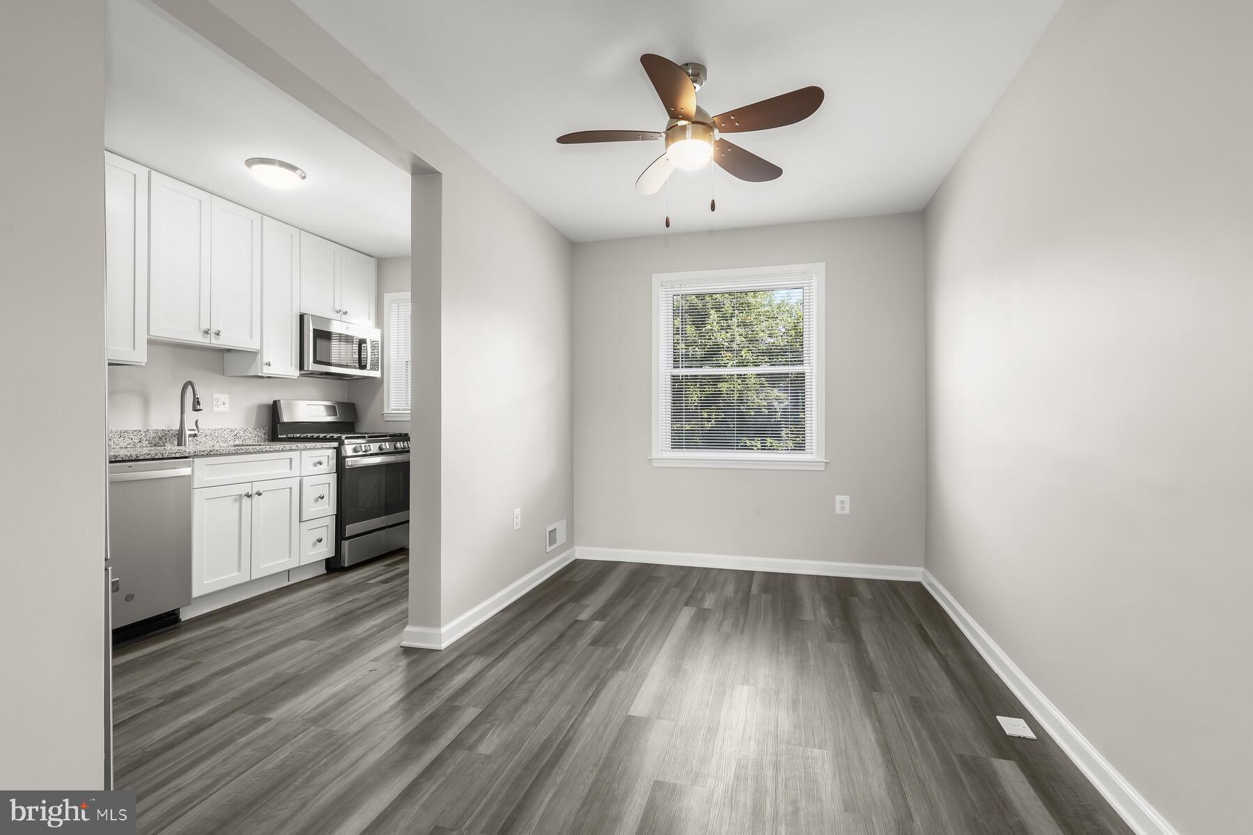 686 Middlesex Road Essex, MD 21221 - Photo 5 of 22