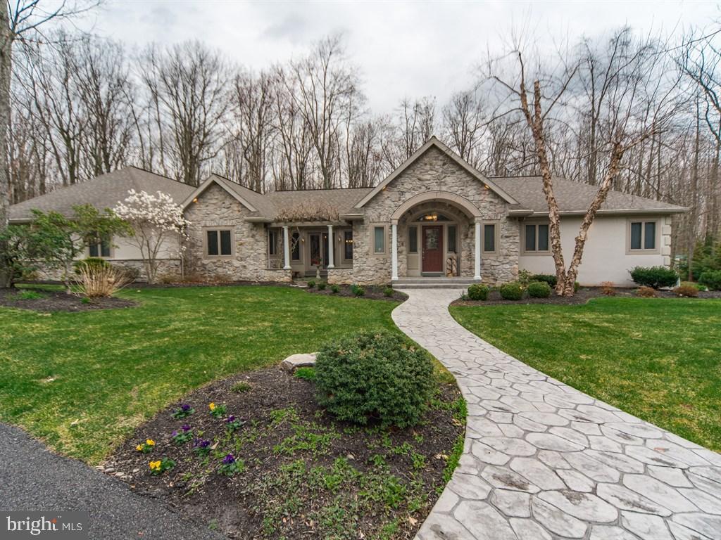 733 Gault Road Narvon, PA 17555 - Photo 1 of 37