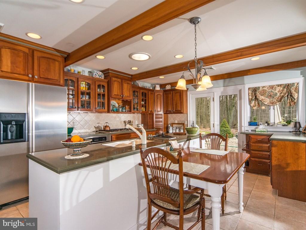 733 Gault Road Narvon, PA 17555 - Photo 11 of 37