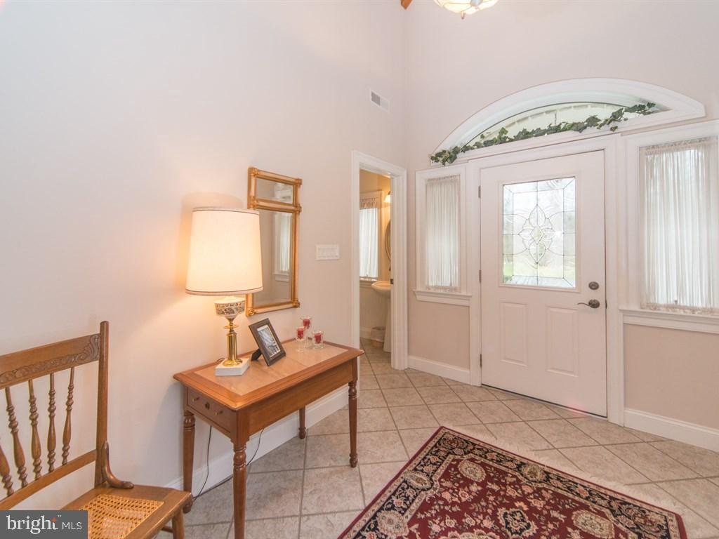 733 Gault Road Narvon, PA 17555 - Photo 5 of 37