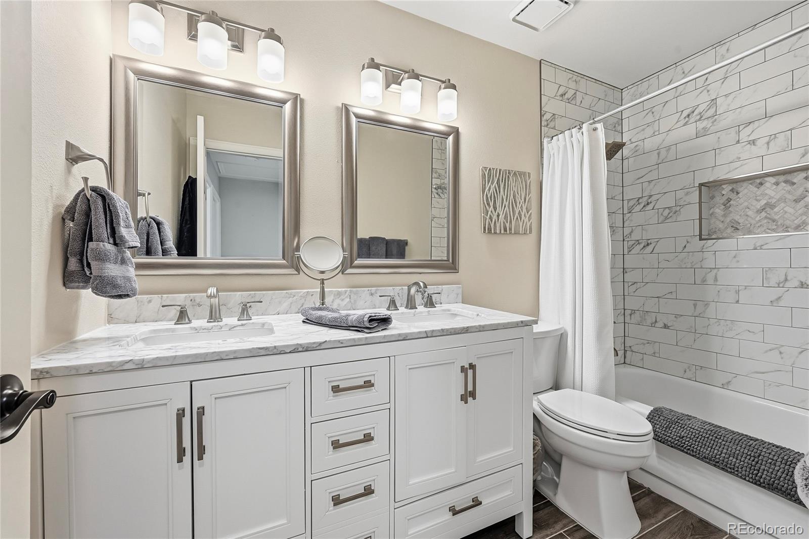 9366 Cornell Circle Highlands Ranch, CO 80130 - Photo 22 of 43