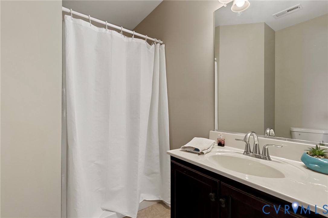 11904 Sunrise Road Henrico, VA 23233 - Photo 47 of 62 En-Suite Bath