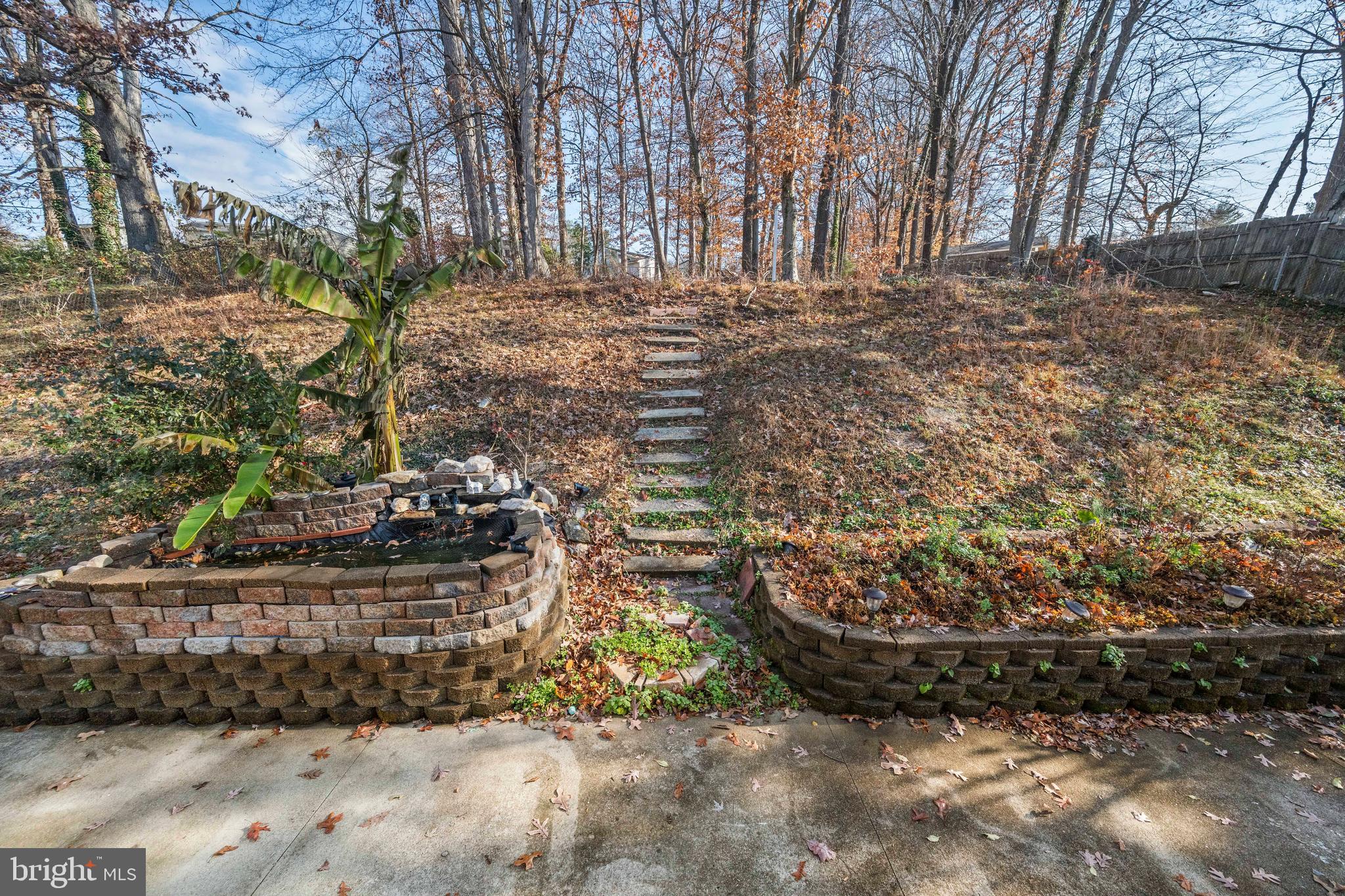 13411 Kerrydale Road Woodbridge, VA 22193 - Photo 44 of 44 a view of outdoor space and yard