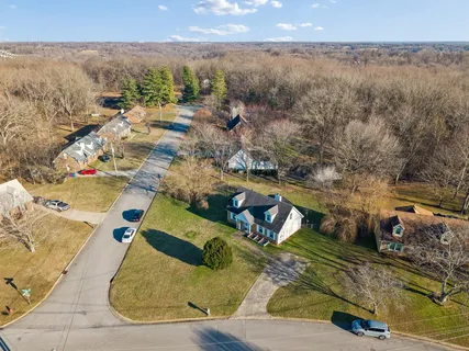 $279,999 | 1015 Foxmoor Drive, Clarksville, TN 37042