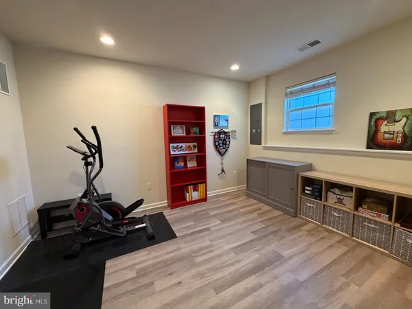 $3,100 | 4587 Derring Lane, Fairfax, VA 22030