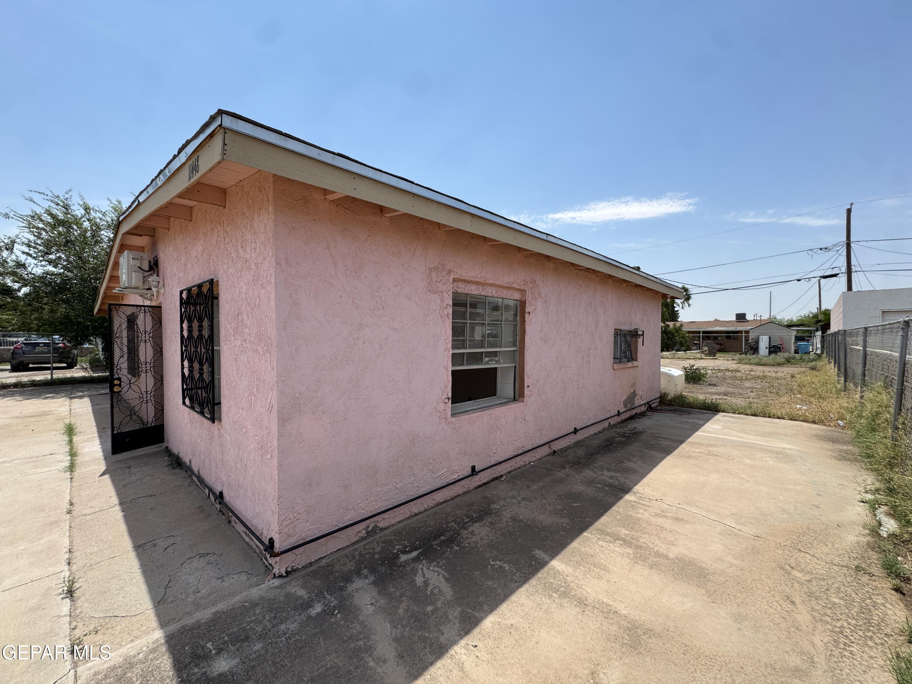 11448 Ernest Road Socorro, TX 79927 - Photo 4 of 18 IMG_0058