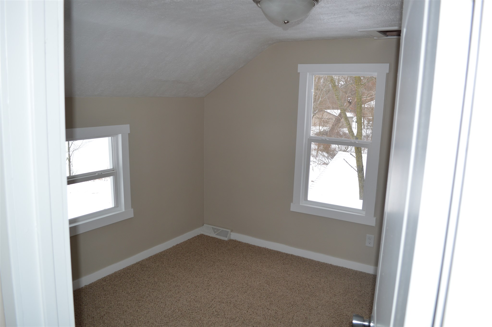 50987 State Rte 19 Elkhart, IN 46514 - Photo 6 of 24 Gallery Image 6