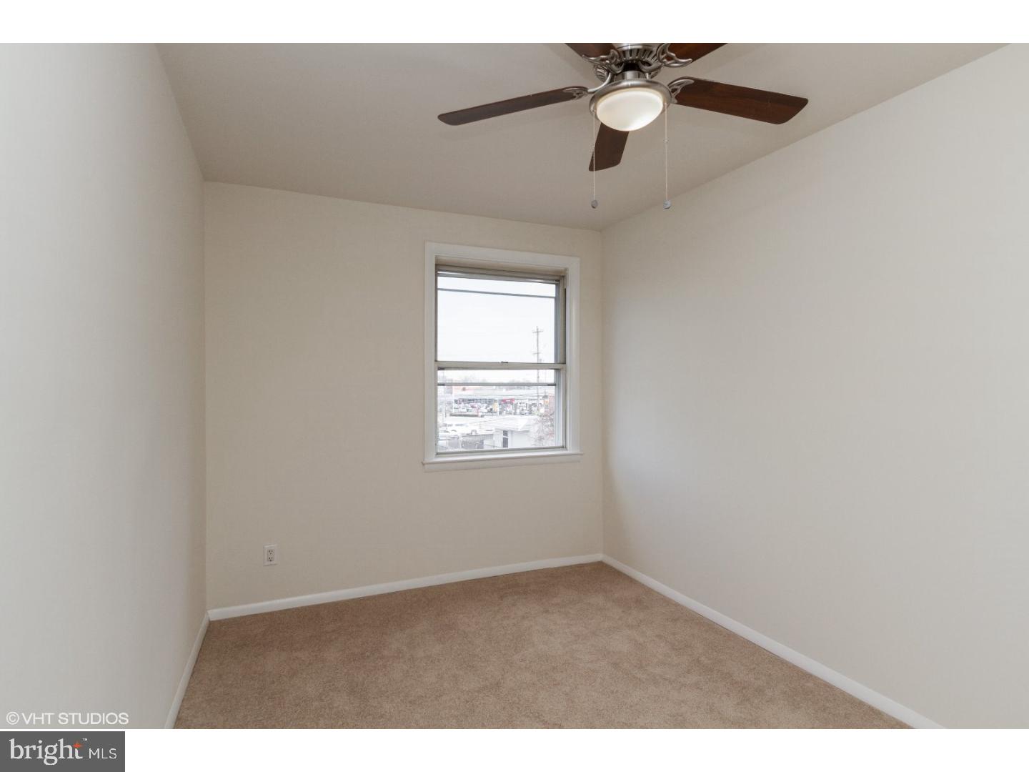 3351 Morning Glory Road Philadelphia, PA 19154 - Photo 14 of 17 Bedroom 3