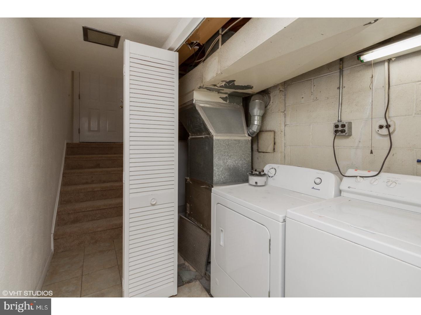 3351 Morning Glory Road Philadelphia, PA 19154 - Photo 15 of 17 Laundry Room