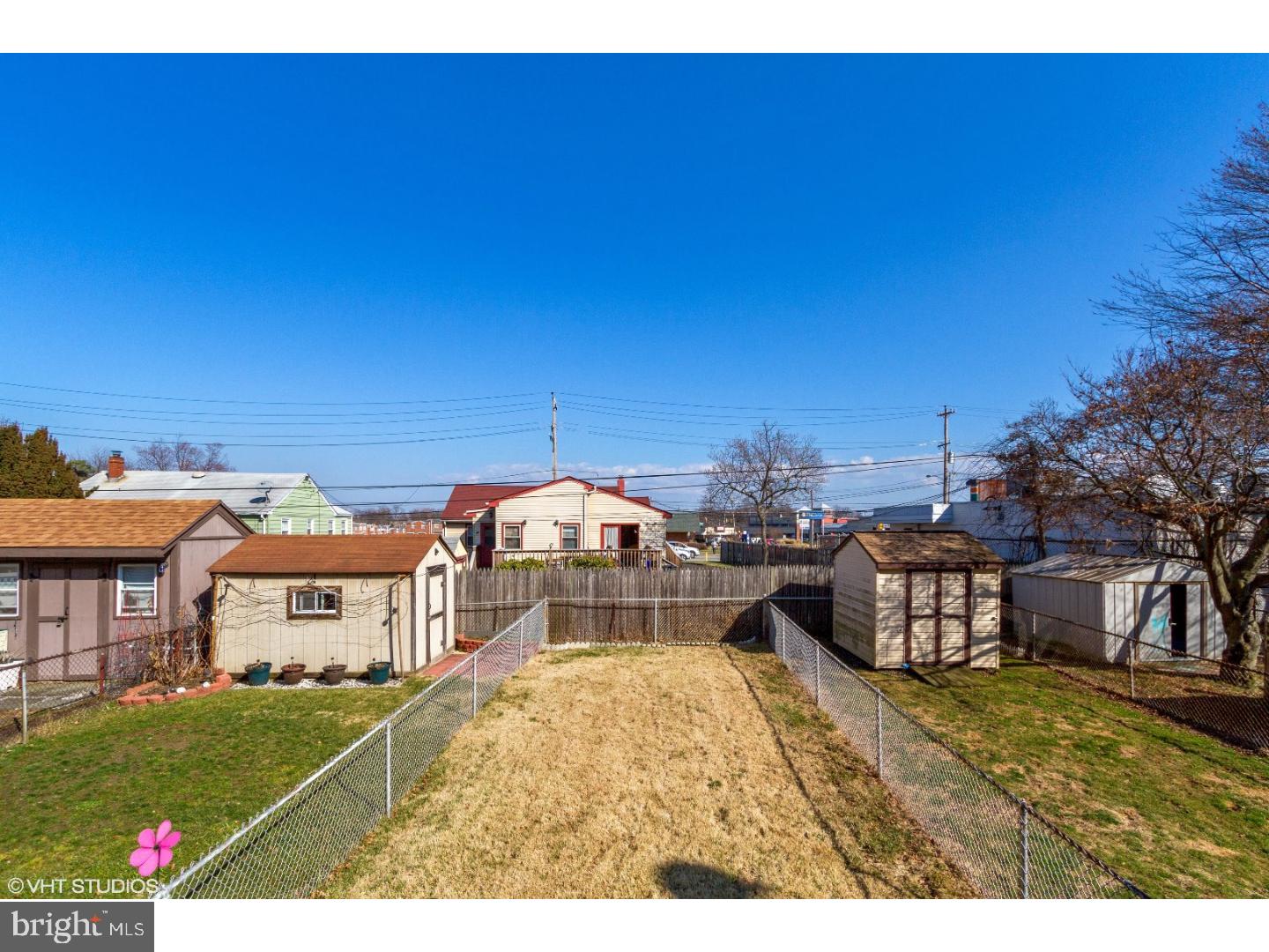 3351 Morning Glory Road Philadelphia, PA 19154 - Photo 4 of 17 Back Yard