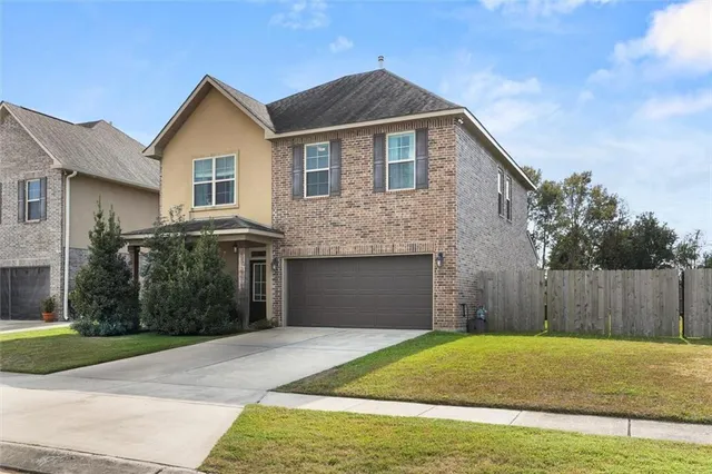 $389,000 | 7437 Silverado Drive, Marrero, LA 70072