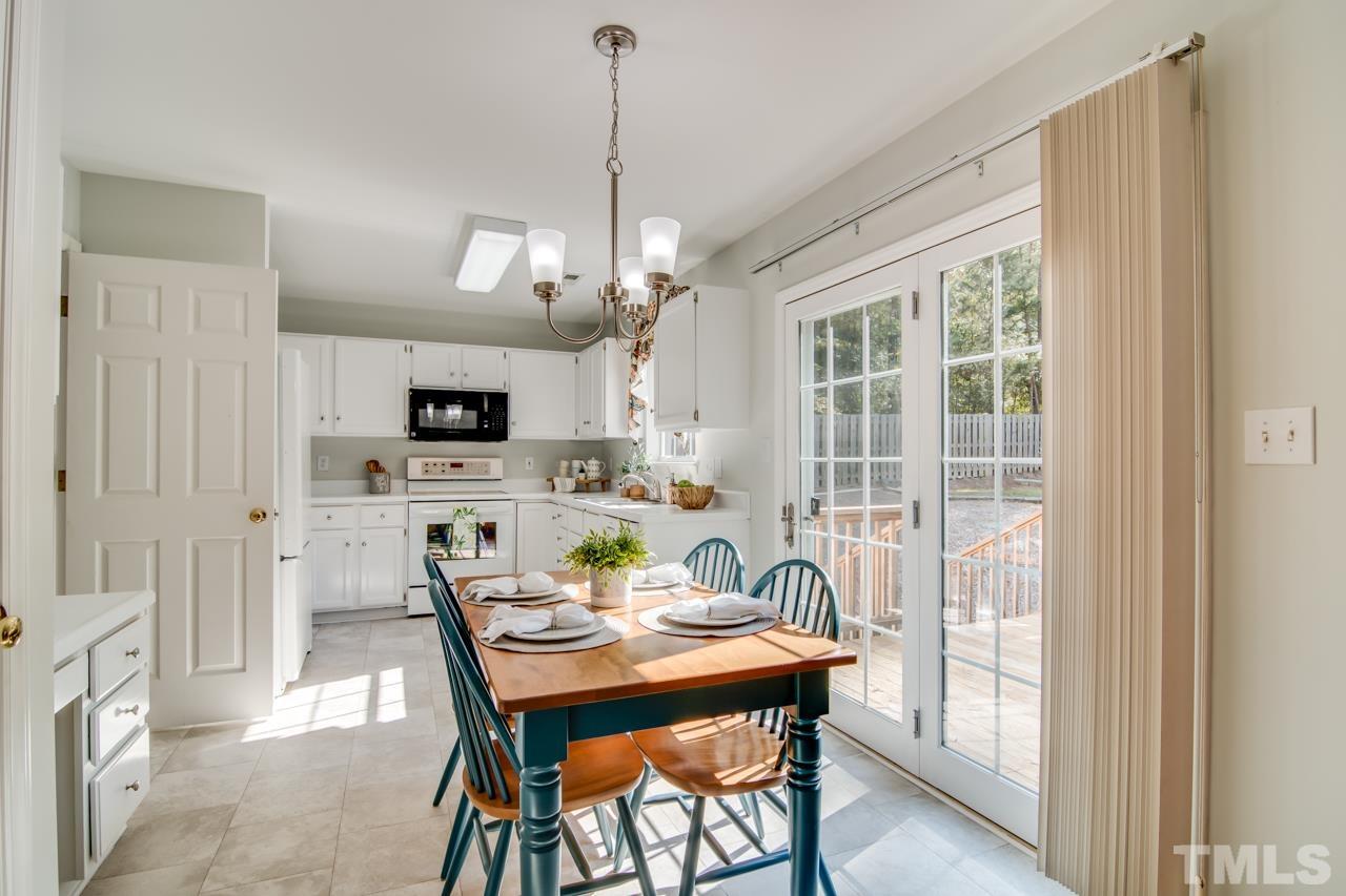 2114 Fountain Ridge Road Chapel Hill, NC 27517 - Photo 11 of 30