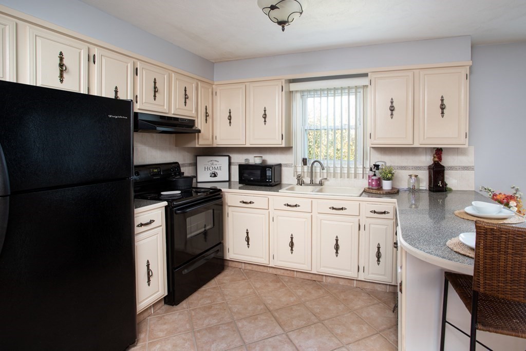 100 Bushee Road Swansea, MA 02777 - Photo 17 of 29 Gallery Image 17
