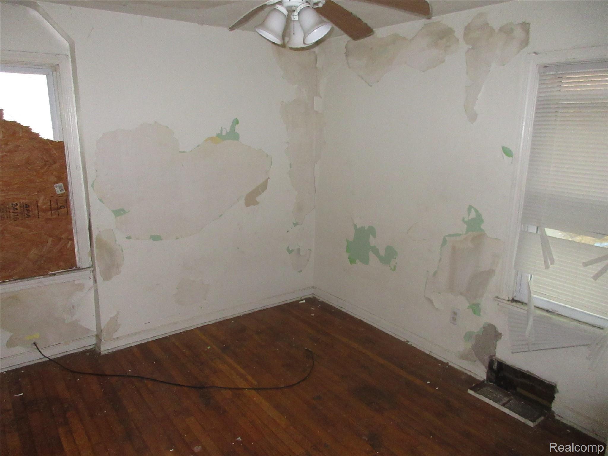 18579-18581 Evergreen Road Detroit, MI 48219 - Photo 23 of 26 IMG_0591.JPG