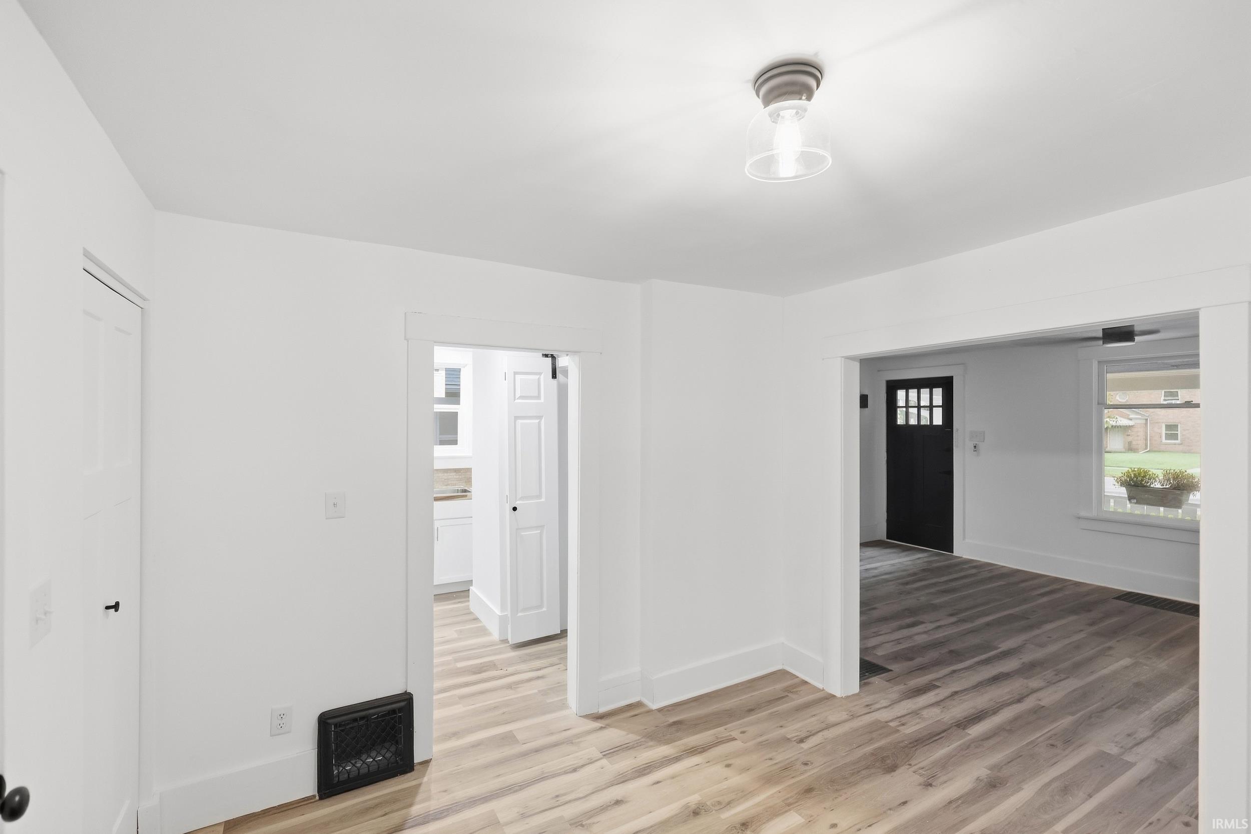 322 West Rudisill Boulevard Fort Wayne, IN 46807 - Photo 14 of 31 Gallery Image 14