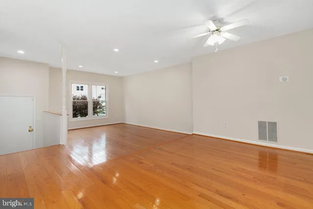 $570,000 | 920 Bayridge Terrace, Gaithersburg, MD 20878