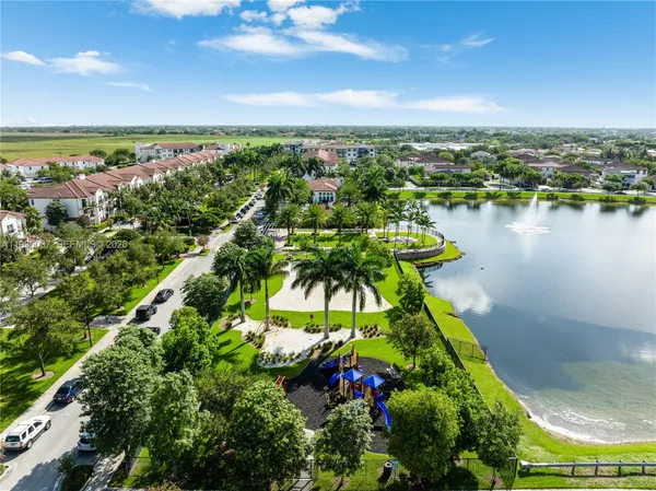 $5,000 | 16946 Southwest 90th Terrace Circle, Miami, FL 33196