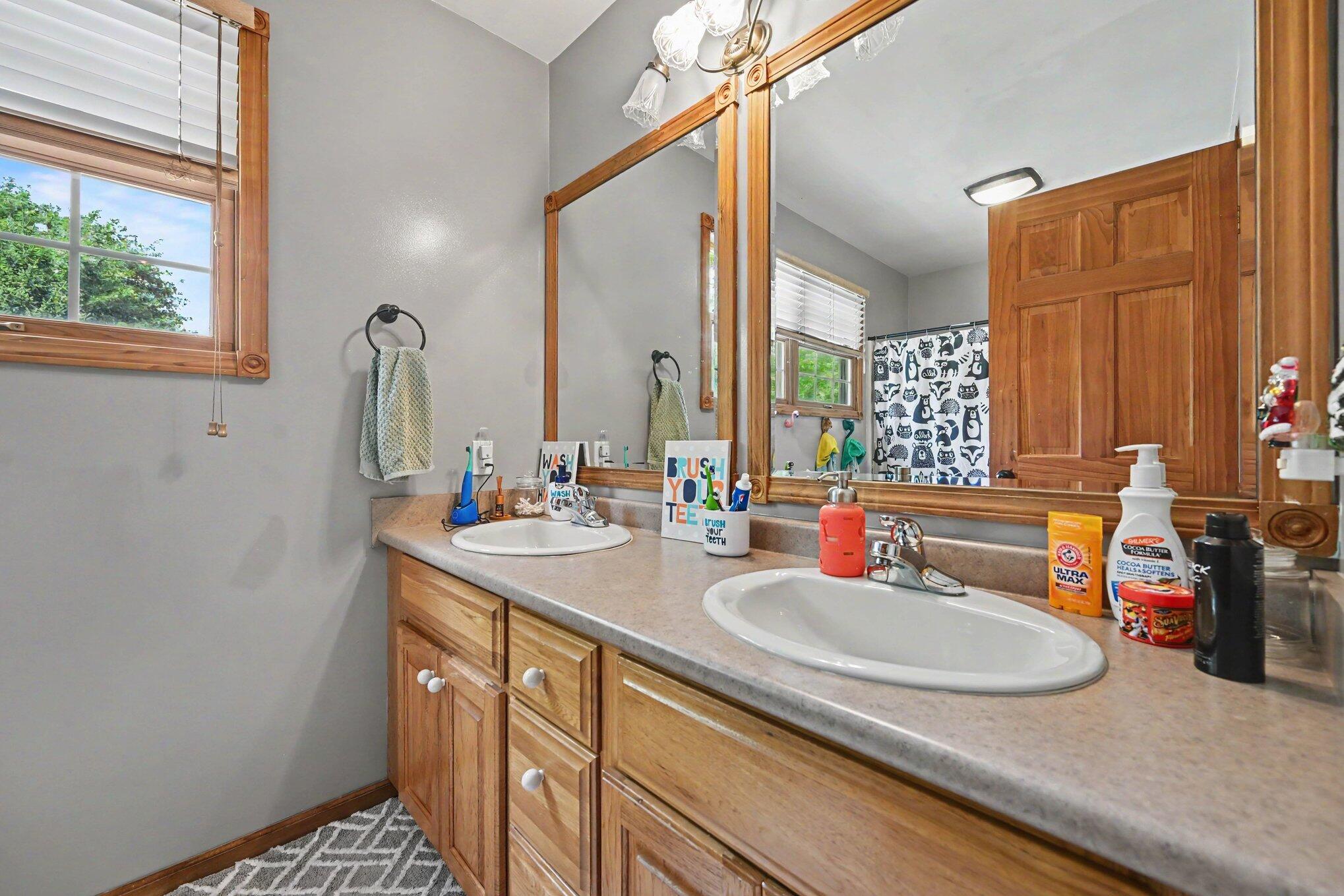 15757 Oakshore Drive Three Rivers, MI 49093 - Photo 18 of 26 019_file_2234