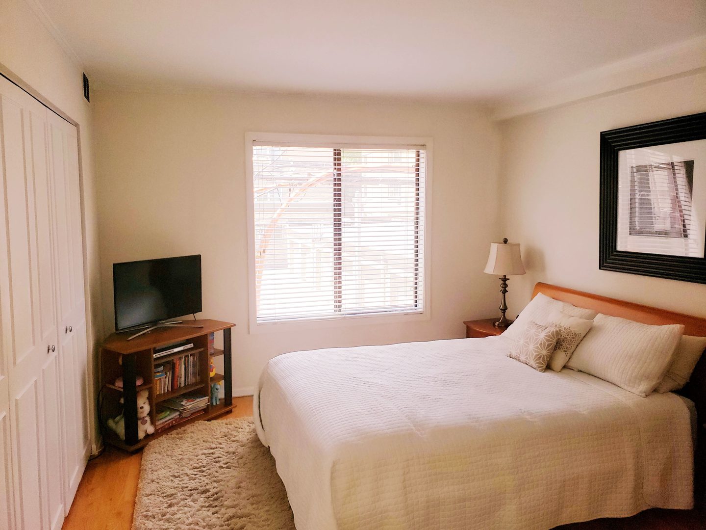 6102 North Sheridan Road, Unit 205 Chicago, IL 60660 - Photo 11 of 25