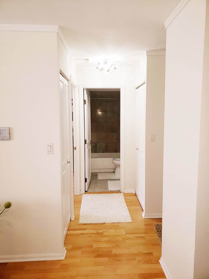 6102 North Sheridan Road, Unit 205 Chicago, IL 60660 - Photo 18 of 25
