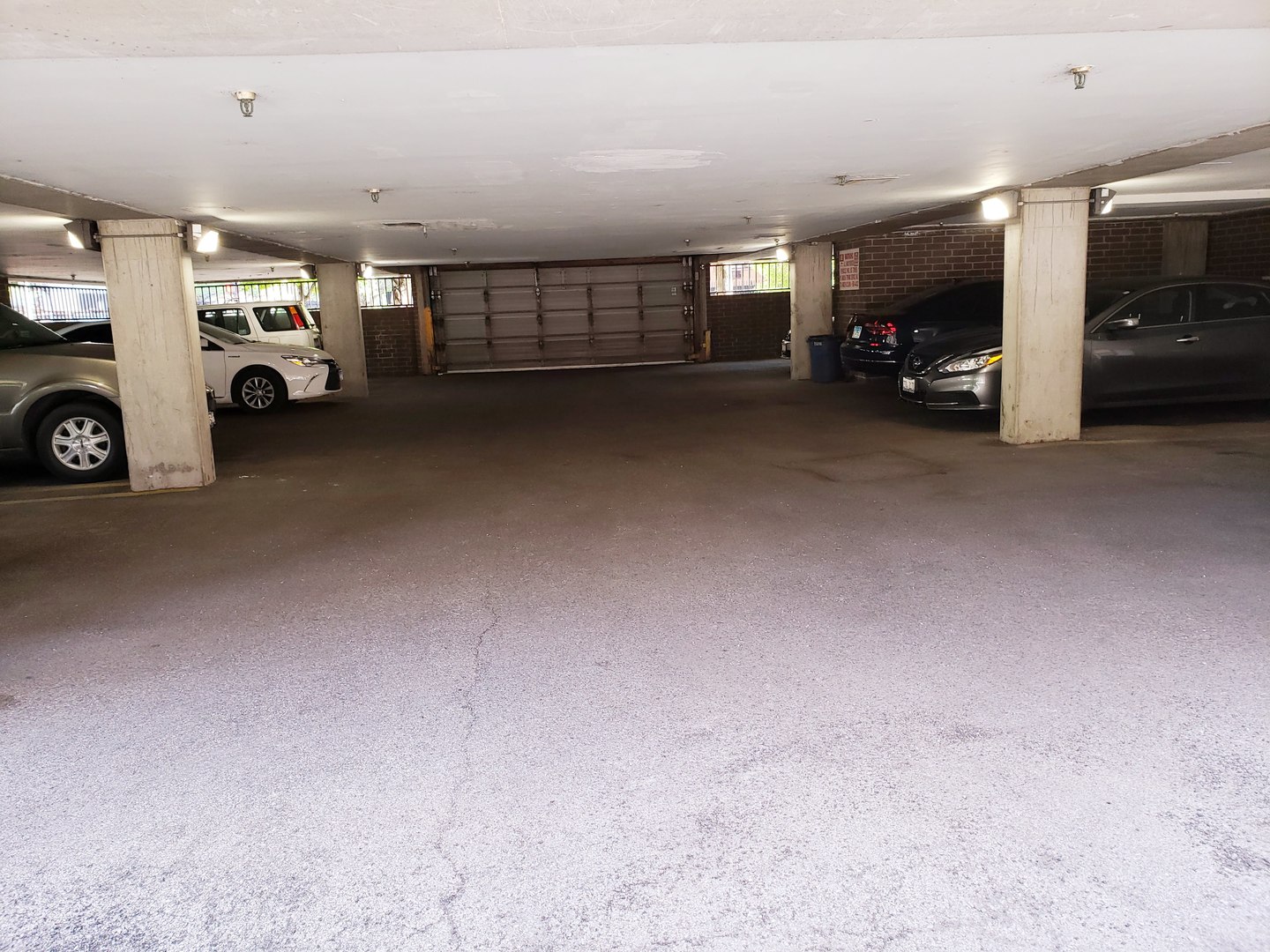 6102 North Sheridan Road, Unit 205 Chicago, IL 60660 - Photo 23 of 25