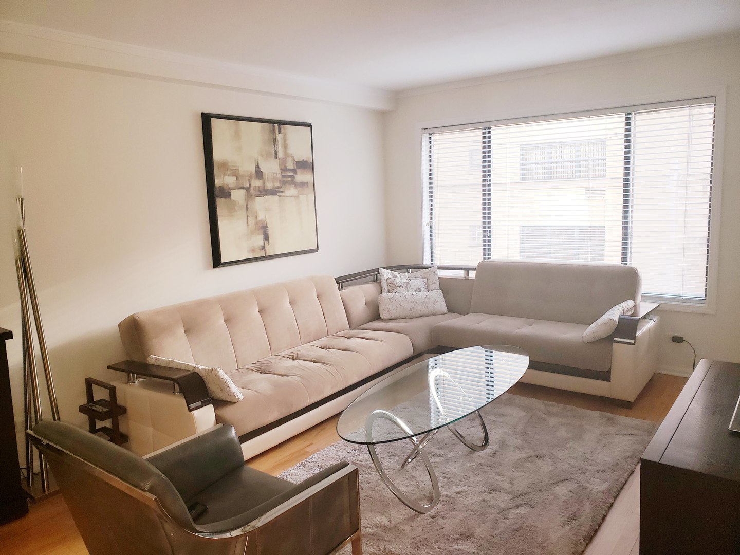 6102 North Sheridan Road, Unit 205 Chicago, IL 60660 - Photo 7 of 25