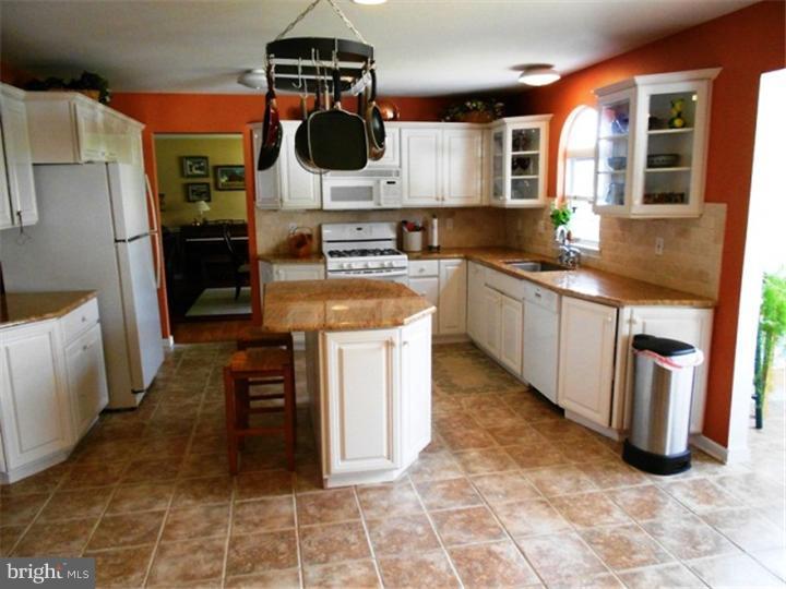1255 Kepler Road Pottstown, PA 19464 - Photo 3 of 25 Gallery Image 3