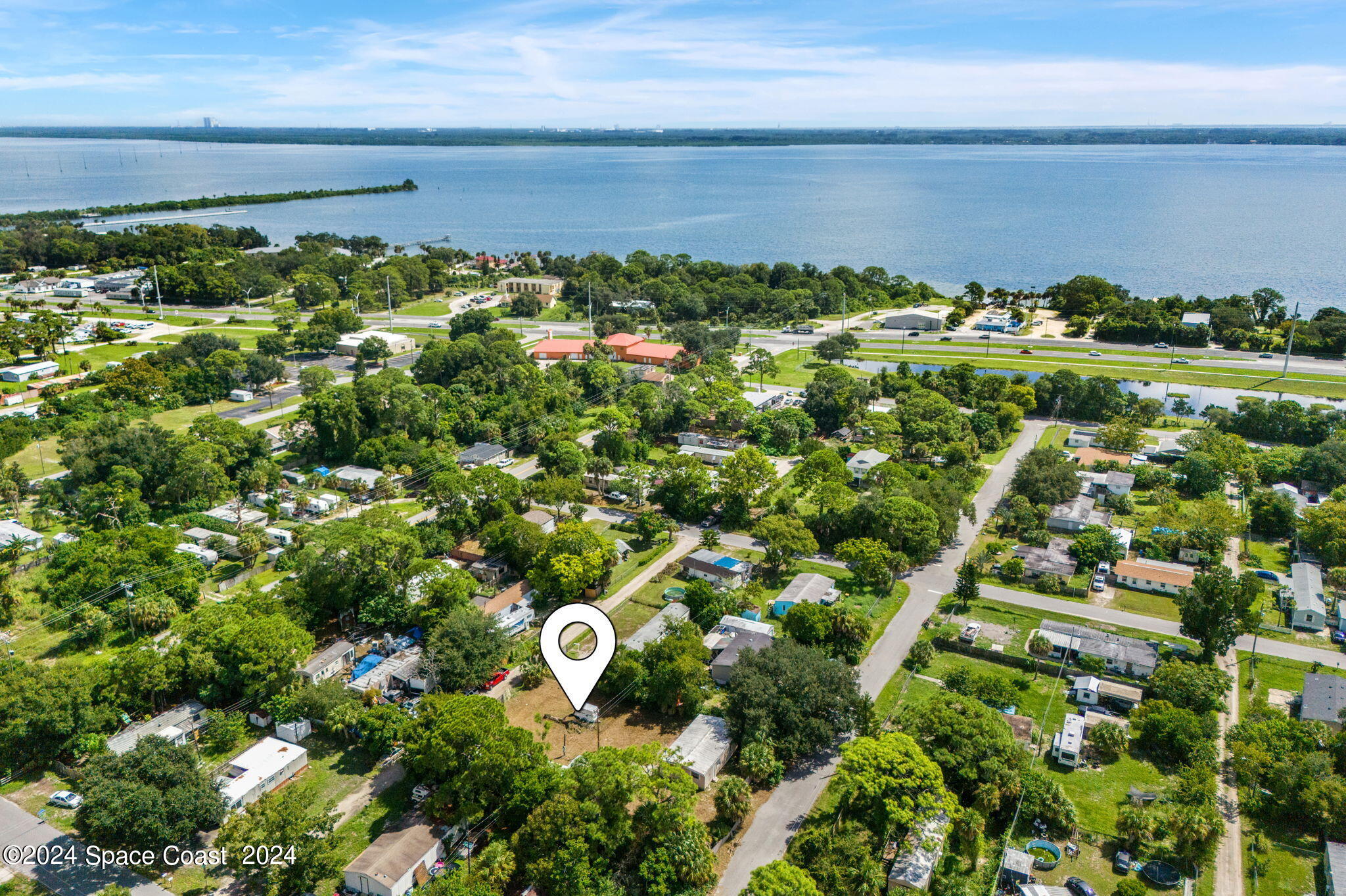 326 Iris Street Cocoa, FL 32927 - Photo 27 of 28 13-web-or-mls-DJI_20240906112742_0004_D