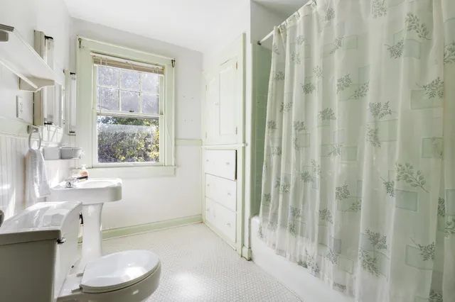 $425,000 | 3310 Alta Vista Drive, Chattanooga, TN 37411