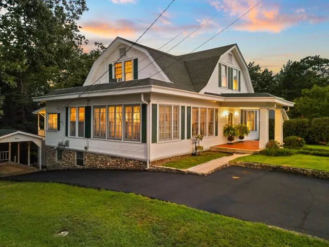 $425,000 | 3310 Alta Vista Drive, Chattanooga, TN 37411