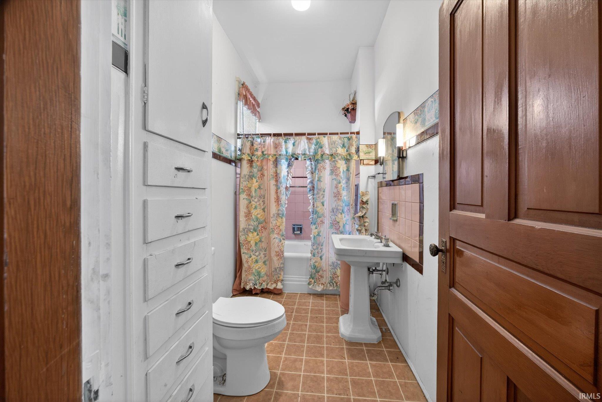 520 South Meridian Street Washington, IN 47501 - Photo 28 of 36
