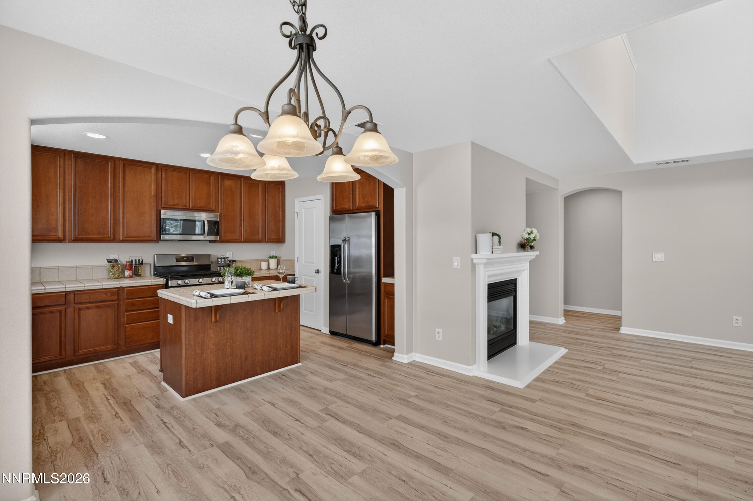 1630 Spring Hill Drive Reno, NV 89523 - Photo 4 of 37 006_DSC02351