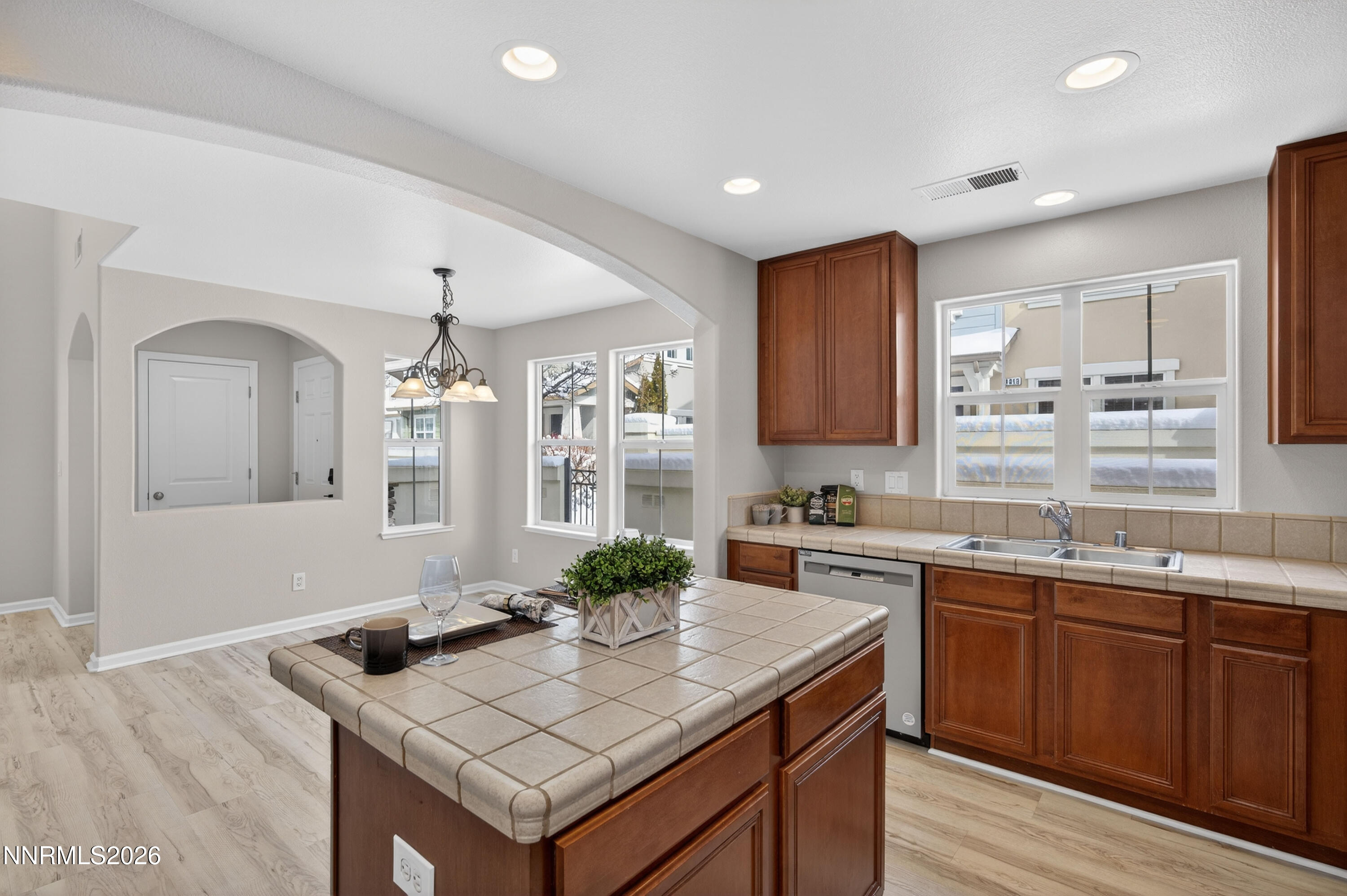 1630 Spring Hill Drive Reno, NV 89523 - Photo 7 of 37 010_DSC02376