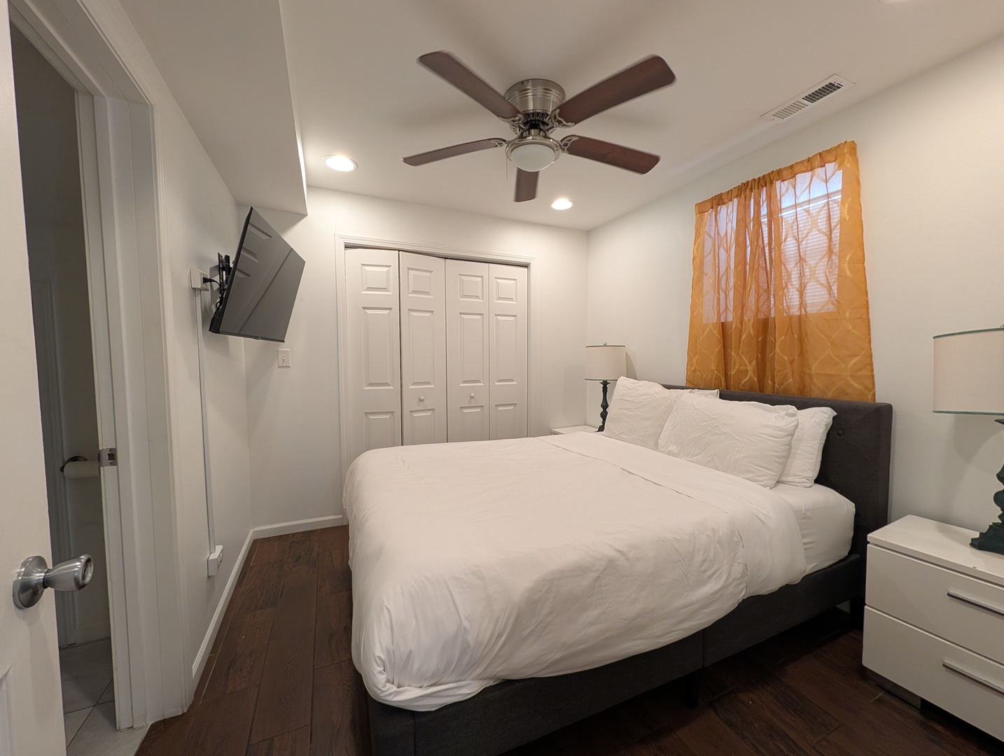2324 West Monroe Street, Unit G Chicago, IL 60612 - Photo 6 of 12