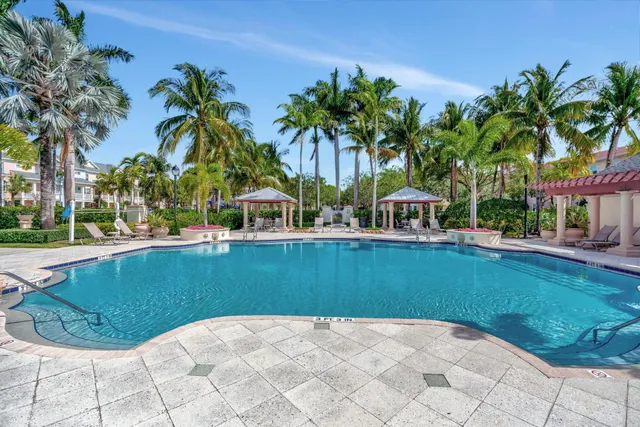 $725,000 | 156 Aragon Way, Unit 101, Jupiter, FL 33458