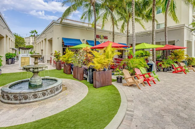 $725,000 | 156 Aragon Way, Unit 101, Jupiter, FL 33458