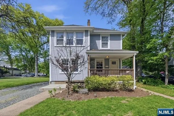$2,400 | 6 Elm Street, Unit 1, Westwood, NJ 07675