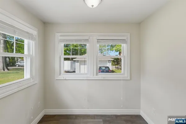 $2,400 | 6 Elm Street, Unit 1, Westwood, NJ 07675
