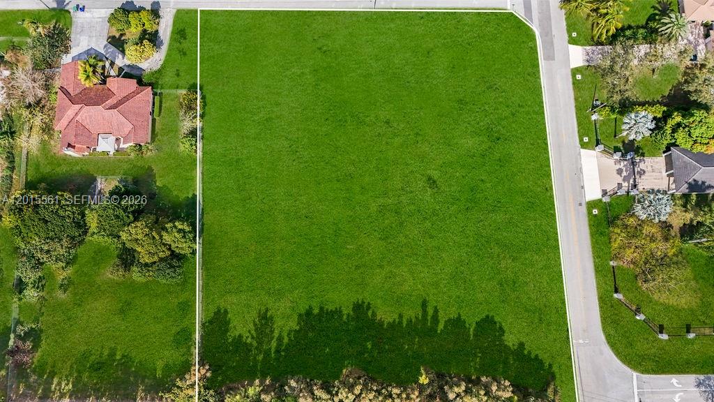 0 Stirling Road Southwest Ranches, FL 33331 - Photo 4 of 11 a view of a garden