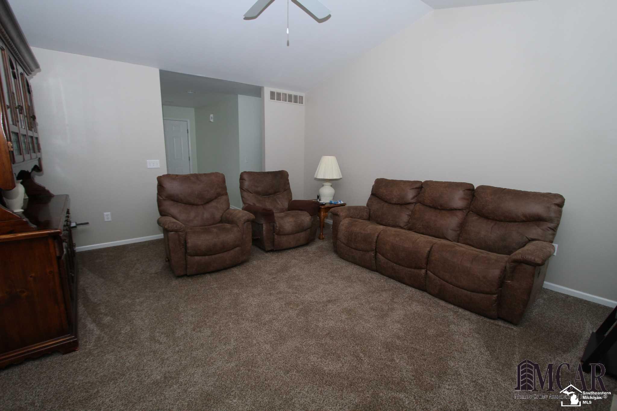 1651 Spaulding Road Monroe, MI 48162 - Photo 20 of 29 21466453-19.JPG