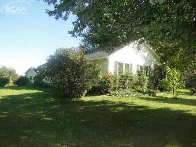 10434 North Lewis Road Clio, MI 48420 - Photo 12 of 14 20449533-11.JPG