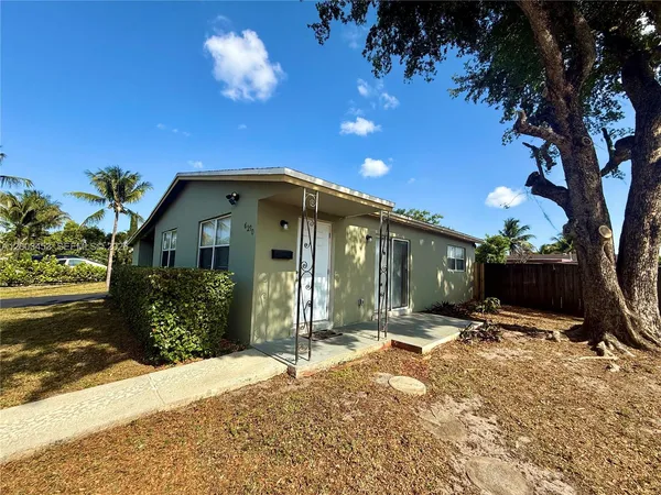 $2,350 | 6290 Northwest 14th Street, Unit 6290, Sunrise, FL 33313