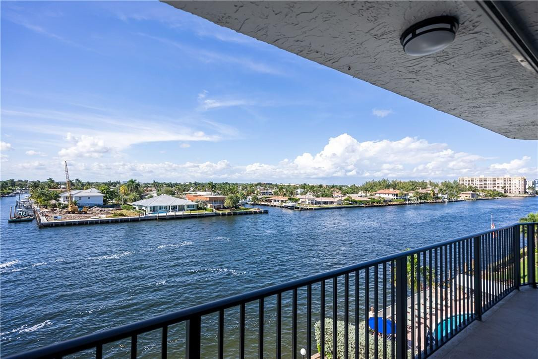 701 North Riverside Drive, Unit 403 Pompano Beach, FL 33062 - Photo 4 of 40 Photo 4