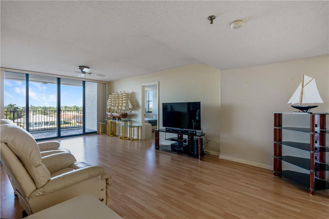 701 North Riverside Drive, Unit 403 Pompano Beach, FL 33062 - Photo 6 of 40 Photo 6