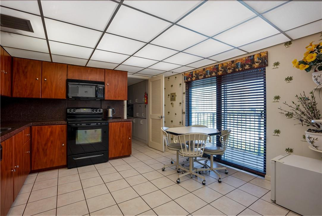 701 North Riverside Drive, Unit 403 Pompano Beach, FL 33062 - Photo 8 of 40 Photo 8